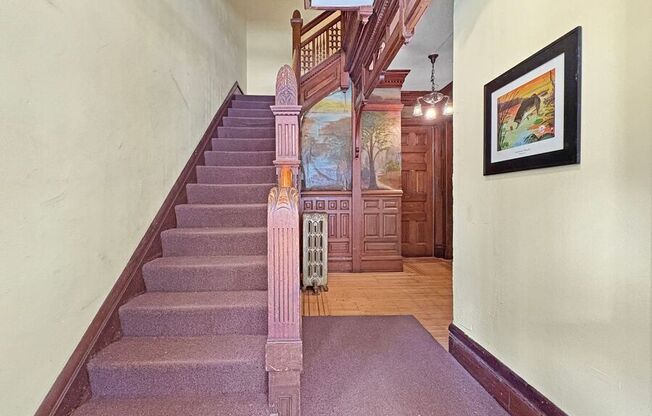2200 GRAND AVE