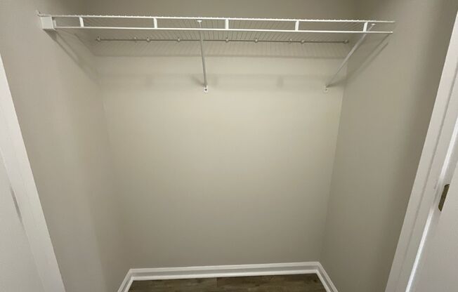 1 bed, 1 bath, 765 sqft, $1,075, Unit 2700-3