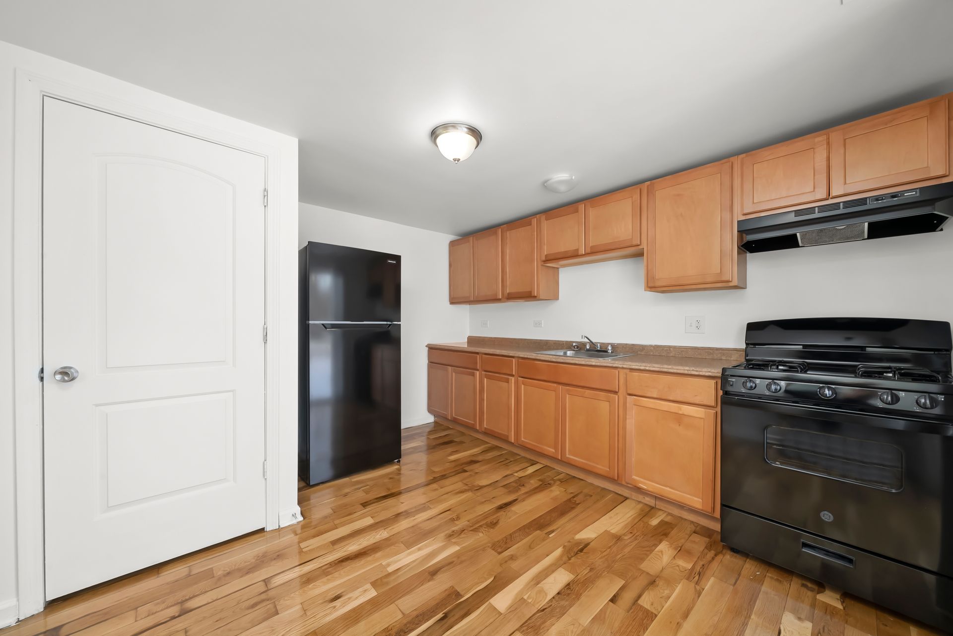 13300 S Indiana Chicago, IL 60827