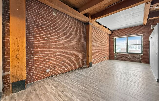 1 bed, 1 bath, 780 sqft, $1,415, Unit 412