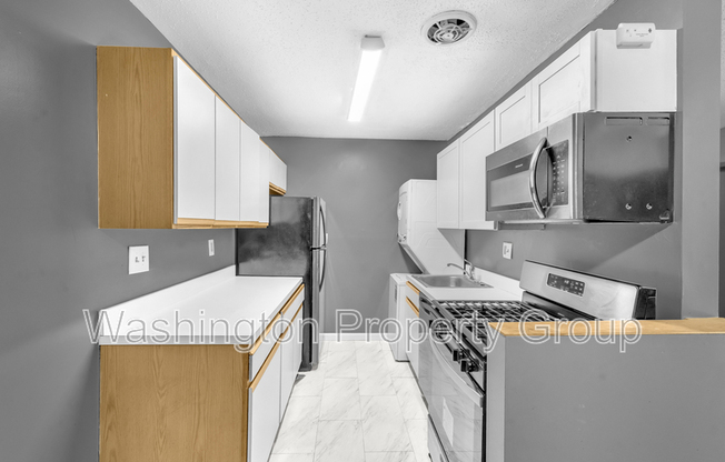 3011 SOUTHERN AVE
