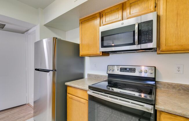 2 beds, 2 baths, $1,475, Unit UNIT 2118