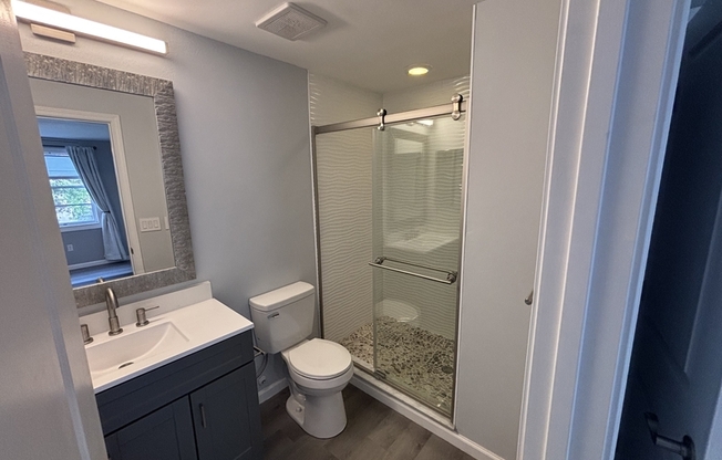 4022 Beaver Ln. #700D