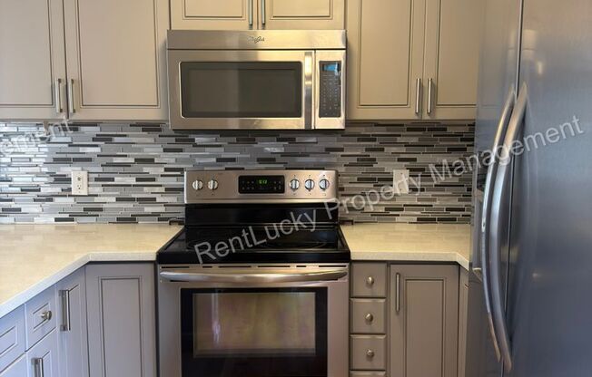 JTA LLC-Seattle 3 Plex