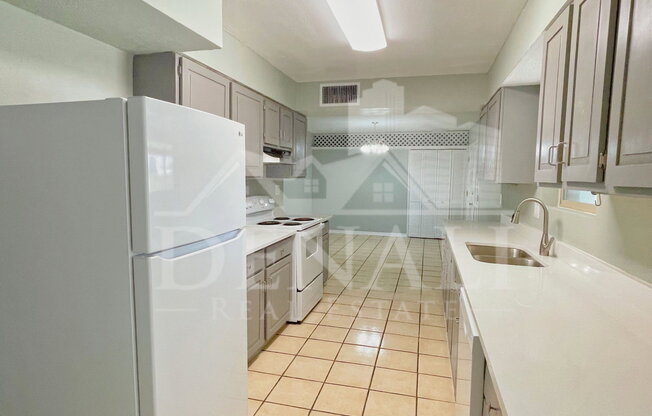 4 beds, 2 baths, 2,070 sqft, $2,295