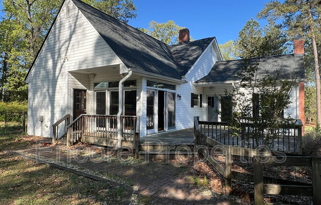 2028 N MAIN ST