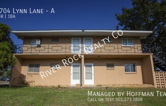 4704 LYNN LN