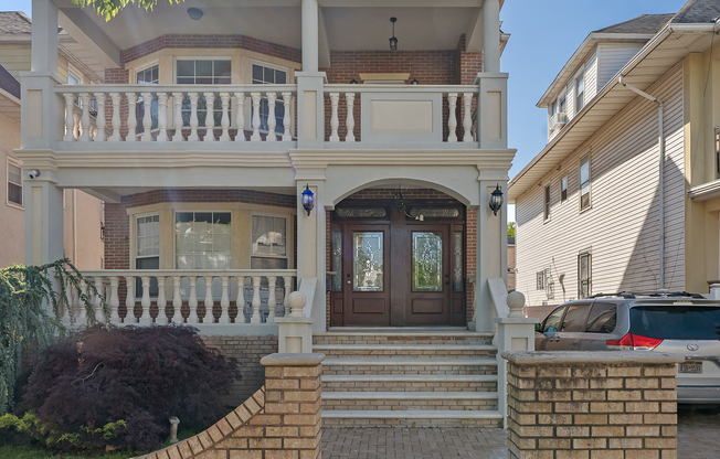 65 BAY 23 ST