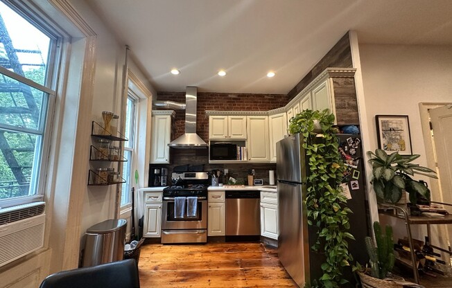 85 SMT ST