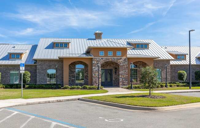 Leasing Office Exterior | Solamere | FL