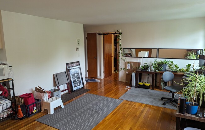 1 bed, 1 bath, 600 sqft, $1,875, Unit 25