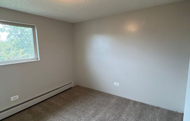 2 beds, 2 baths, 805 sqft, $1,525, Unit B-313