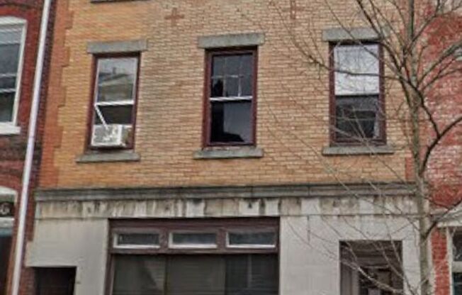 208 N 9th St