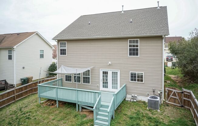 Amazing 4 BEDROOM HOME IN CLAYTON!