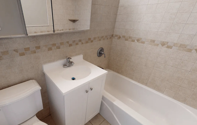 2 beds, 1 bath, 1,010 sqft, $8,295, Unit 35L