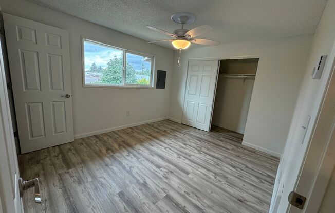 2 beds, 1 bath, 766 sqft, $1,595, Unit 31