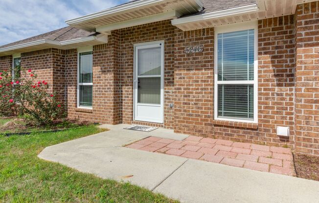 3 Bedroom in Crestview!!