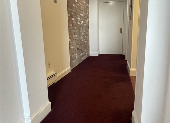 160 Commonwealth Ave