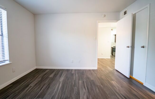 1 bed, 1 bath, 501 sqft, $749, Unit 102