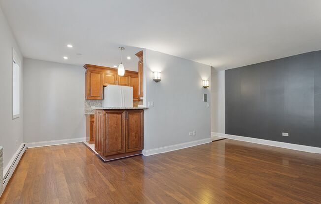 1 bed, 1 bath, 578 sqft, $1,875, Unit 302