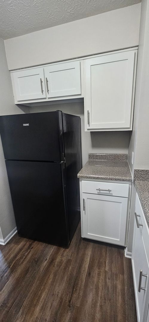 2 beds, 1 bath, 850 sqft, $1,120, Unit Apt. 312