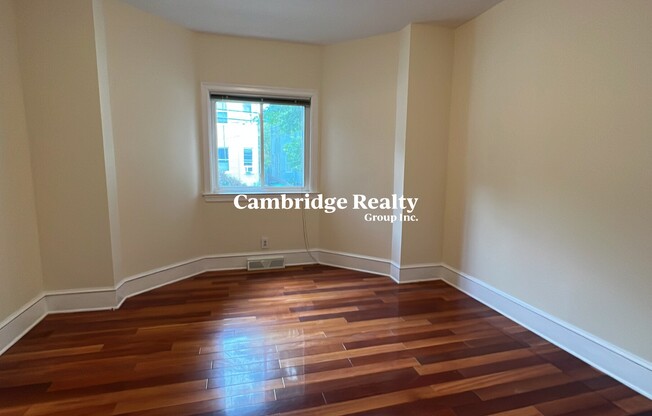24 Rossmore St.