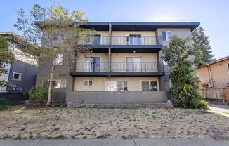 1836 Central Ave #J - 2 bedroom | 1 bath | Upper unit