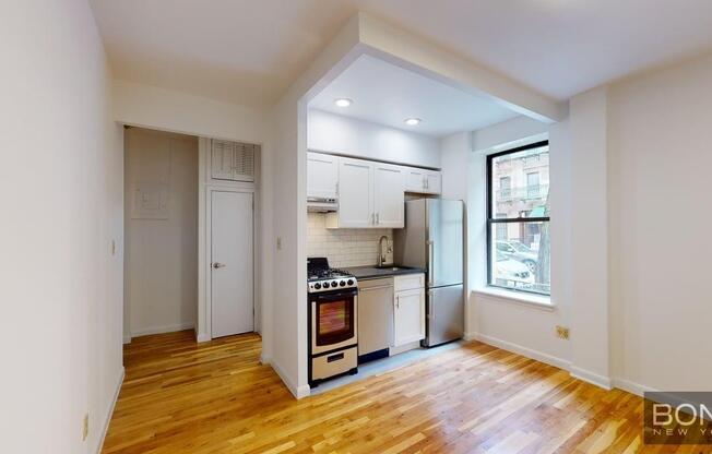 415 E 73 ST
