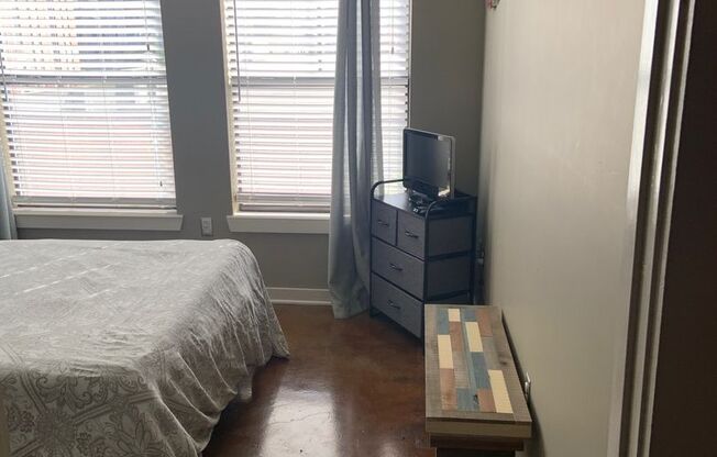 1 bed, 1 bath, $1,699, Unit Unit 416