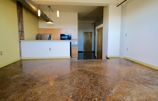Studio, 1 bath, 549 sqft, $1,175, Unit APT 3P