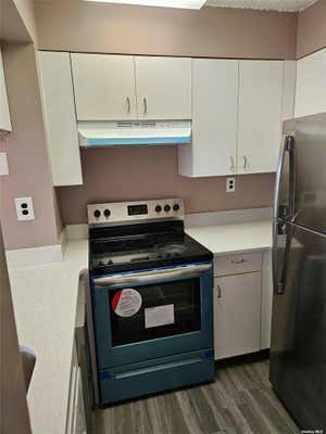 1 bed, 1 bath, $2,300, Unit 604D