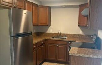 3 beds, 1.5 baths, $1,800, Unit 1538