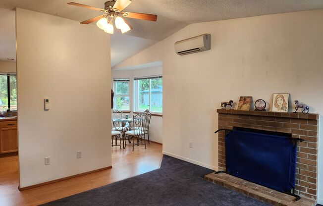 3 beds, 2 baths, $2,600