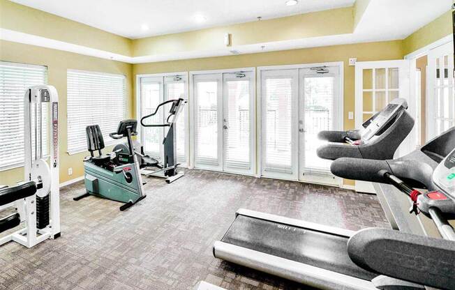 Cardio and weight training at The Villas at Katy Trail in Uptown Dallas, TX, For Rent. Now leasing Studio, 1, 2 and 3 bedroom apartments.