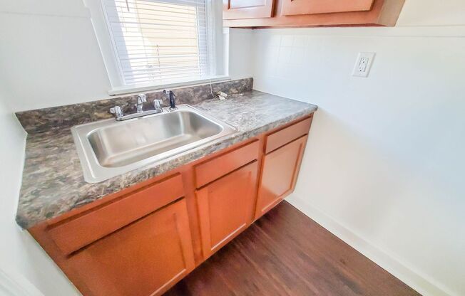 1 bed, 1 bath, 495 sqft, $750, Unit 22