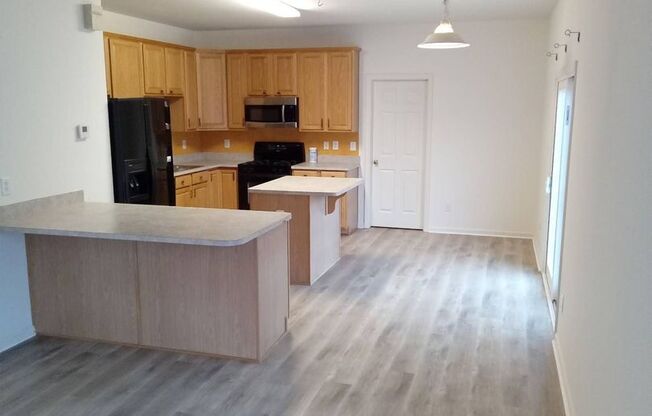 Beautiful Home on Cul-De-Sac with Lots of Space!-Fenced Yard