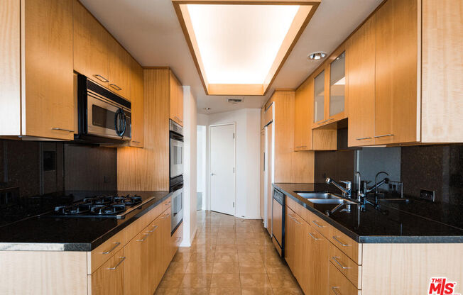 2 beds, 2.5 baths, 1,855 sqft, $8,500, Unit 1803