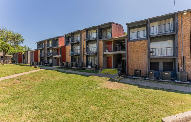 3 beds, 2 baths, 1,100 sqft, $1,495, Unit 251