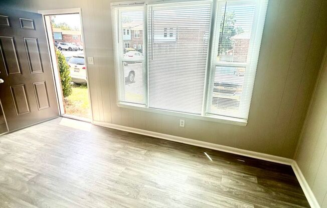 2 beds, 1.5 baths, 1,100 sqft, $1,090, Unit 716-D