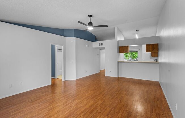2/2 Condo With Screened Patio in Conway area