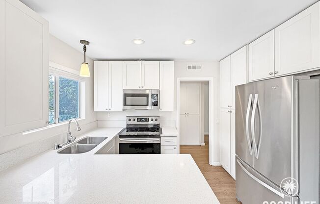 Bright 2BD/2BA Corner Unit Condo in Escondido with Reserved Parking, Quartz Kitchen & Private Balcony