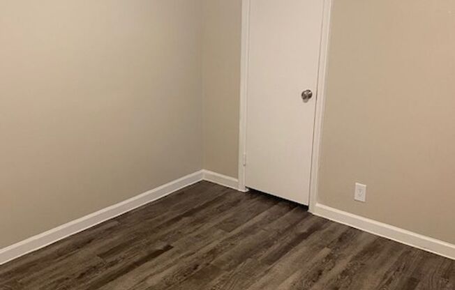 3 beds, 2 baths, 1,000 sqft, $1,718, Unit 1809-208