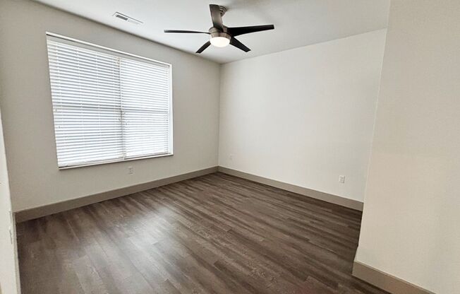 2 beds, 2 baths, 1,050 sqft, $2,095, Unit 3240-203