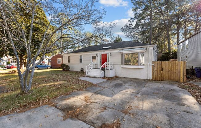 Charming Renovated 3-Bedroom Ranch-Style Home in Norfolk