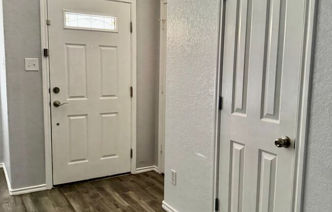 Welcome home to 204 Gatewood Oaks!