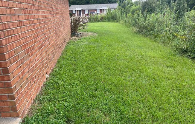 2 Bed, 1 Bath Apartment