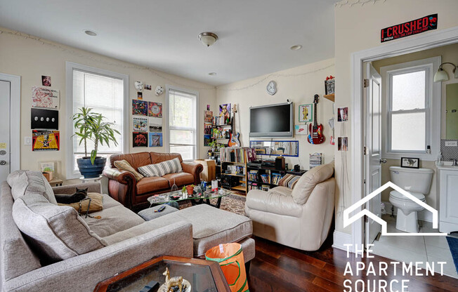 2619 North Southport Avenue