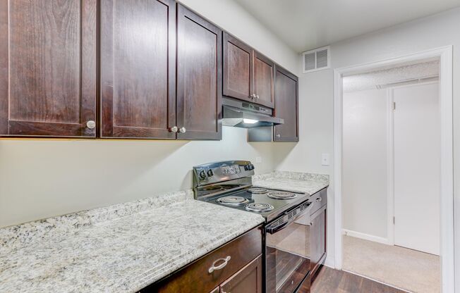 2 beds, 2 baths, 1,008 sqft, $1,550, Unit 60201