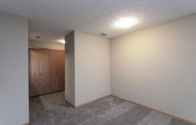 2 beds, 2 baths, 1,147 sqft, $1,335, Unit AL-78