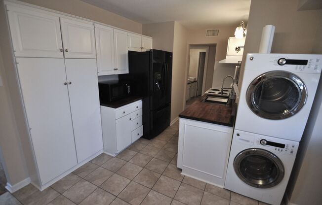 Beautiful Austin condo in amazing location!